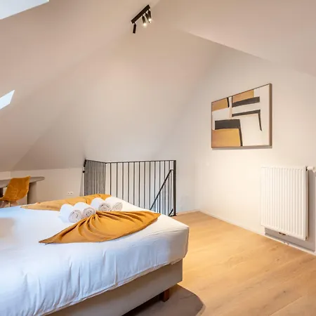 Apartment Huswell - Stylish Duplex With Premium Materials In Center