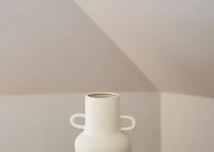 Huswell - Stylish Duplex With Premium Materials In Center *