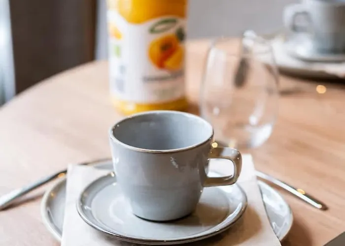 Huswell - Stylish Duplex With Premium Materials In Center * Gent