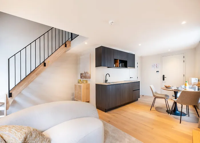 Huswell - Stylish Duplex With Premium Materials In Center Gent