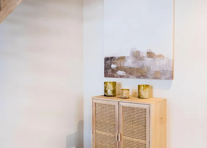 Huswell - Stylish Duplex With Premium Materials In Center Apartment *